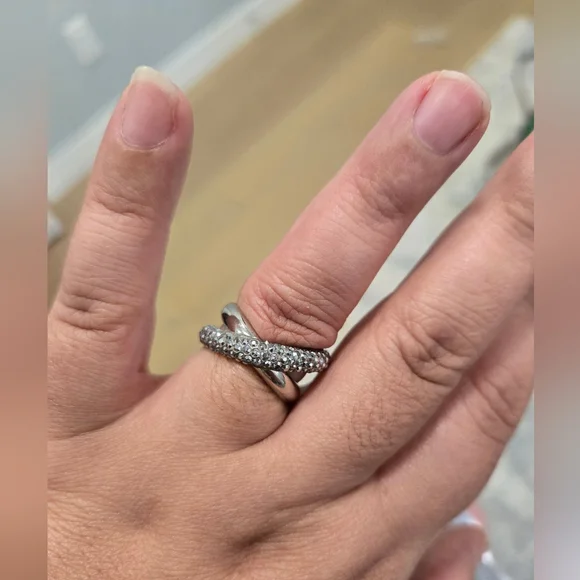 Swarovski Ring - Picture 4 of 6